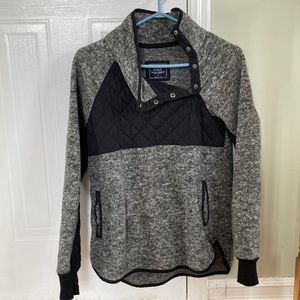 Abercrombie and Fitch Fleece Pullover. Size Small.